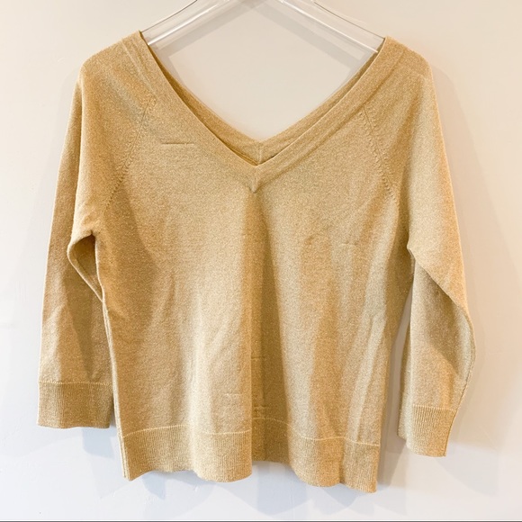 Apostrophe Sweaters - NWOT Apostrophe Gold Metallic V Neck Sweater